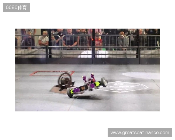 机器人格斗轰鸣2025AEW，RFT极智战甲大赛收官